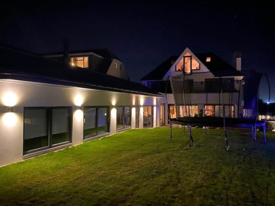 The Boathouse. The Gateway To The Jurassic Coast Villa Poole Exterior photo